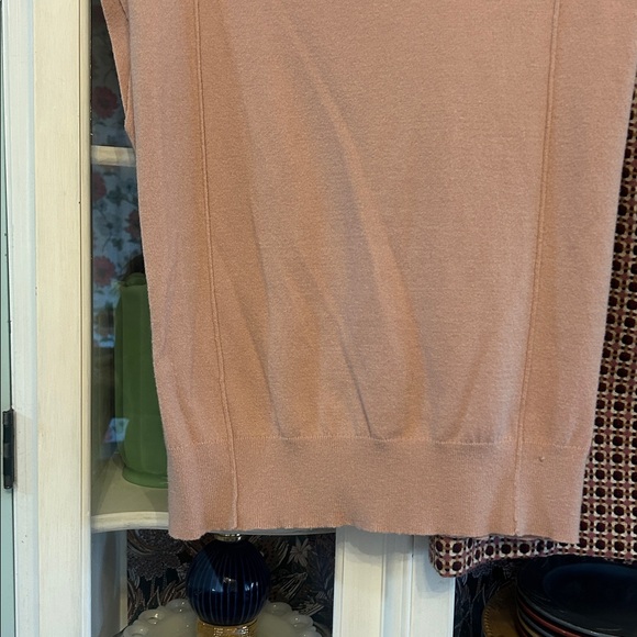 Industry Sleeveless pink Turtleneck Sweater - Picture 2 of 8